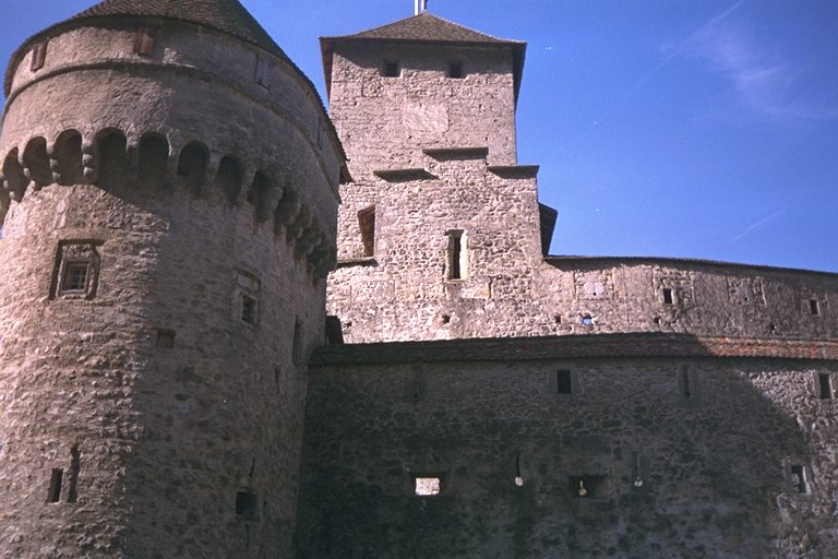 [ Front wall and center tower ]