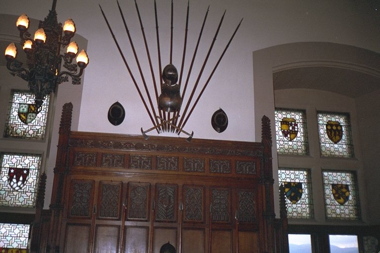 [ Great hall of Edinburgh Castle ]