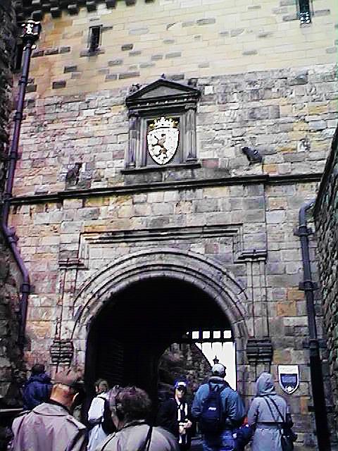 [ Portcullis gate ]