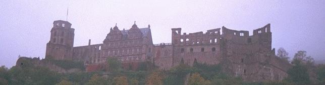 [ Front view of Heidelberg Castle ]